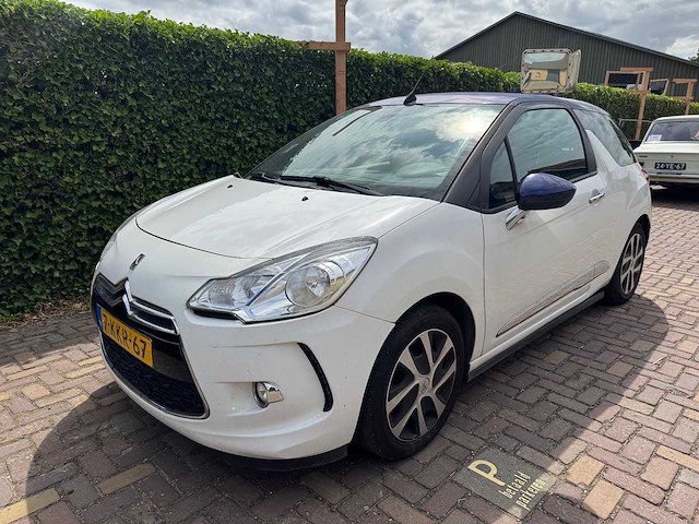 Citroen ds3 cabrio 1.2 vti chic 7-kkr-67 - afbeelding 1 van  29