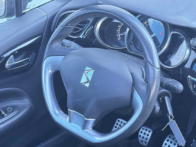 Citroen ds3 cabrio 1.2 vti so chic 2014 | 1-tzd-77 - afbeelding 15 van  22