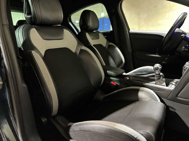 Citroen ds4 1.6 vti so chic 120pk 2011 (origineel-nl), 32-rsx-3 - afbeelding 27 van  37