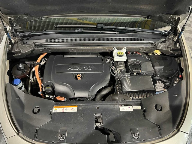 Citroen ds5 2.0 hybrid4 sp. chic, 1-tsf-82 - afbeelding 14 van  23