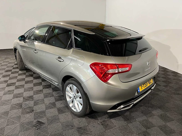 Citroen ds5 2.0 hybrid4 sp. chic, 1-tsf-82 - afbeelding 12 van  23