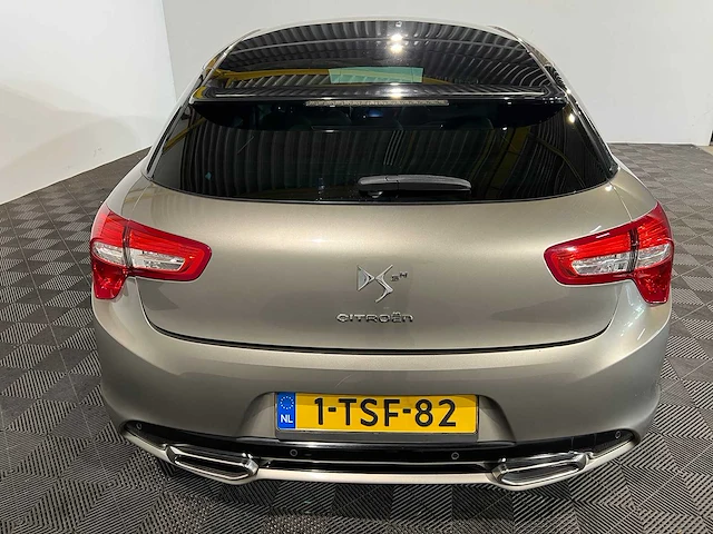 Citroen ds5 2.0 hybrid4 sp. chic, 1-tsf-82 - afbeelding 17 van  23