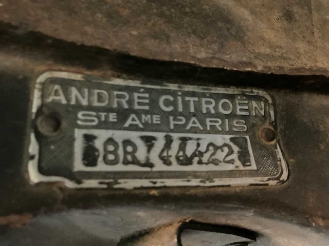 Citroën traction avant oldtimer - afbeelding 18 van  25