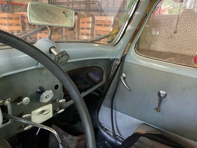 Citroën traction avant oldtimer - afbeelding 15 van  28