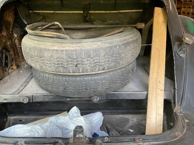 Citroën traction avant oldtimer - afbeelding 20 van  25