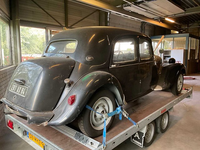 Citroën traction avant oldtimer - afbeelding 15 van  25