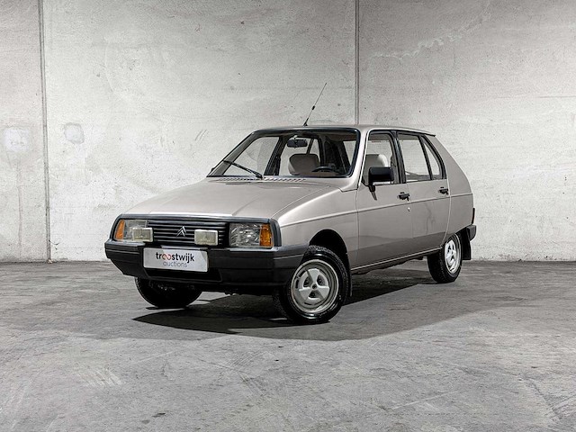 Citroen visa 2-cyl 0.7 32pk 1984, j-692-dp - afbeelding 1 van  42