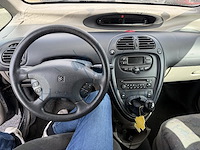 Citroen xsara picasso 1 6i exclusive, 2001 - afbeelding 4 van  35
