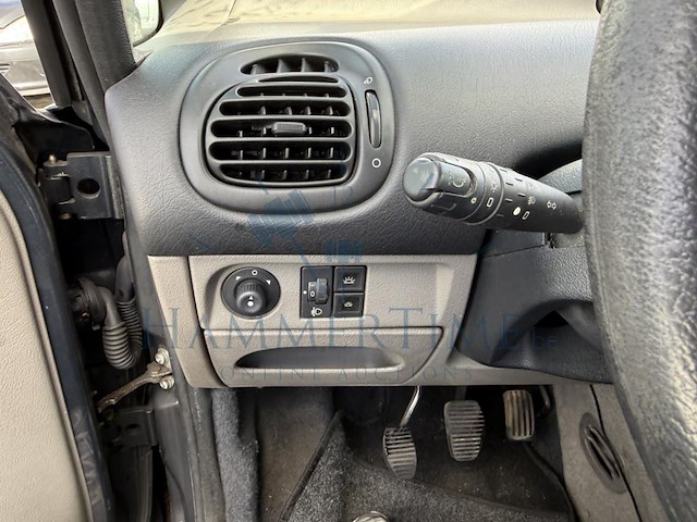 Citroen xsara picasso 1 6i exclusive, 2001 - afbeelding 10 van  35