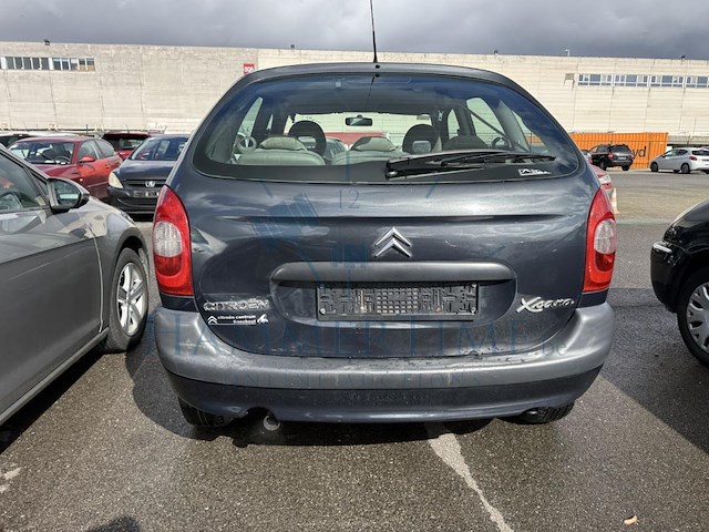 Citroen xsara picasso 1 6i exclusive, 2001 - afbeelding 32 van  35