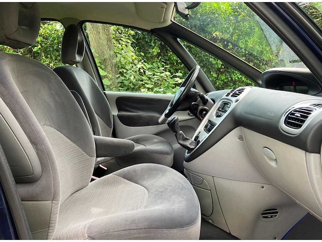 Citroen xsara picasso 1.6i-16v 2005 - afbeelding 8 van  11