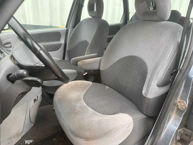 Citroen xsara picasso 1.6i-16v caractère, 27-td-br - afbeelding 6 van  7