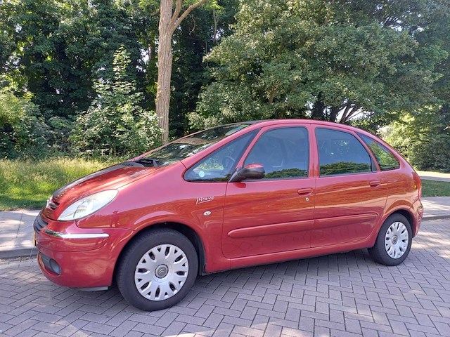 Citroen xsara picasso 1.6i-16v caractère , 67-tx-vt - afbeelding 1 van  12