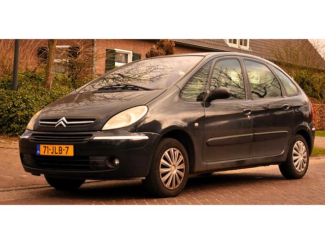 Citroen xsara picasso 1.6i 2005 - afbeelding 1 van  23