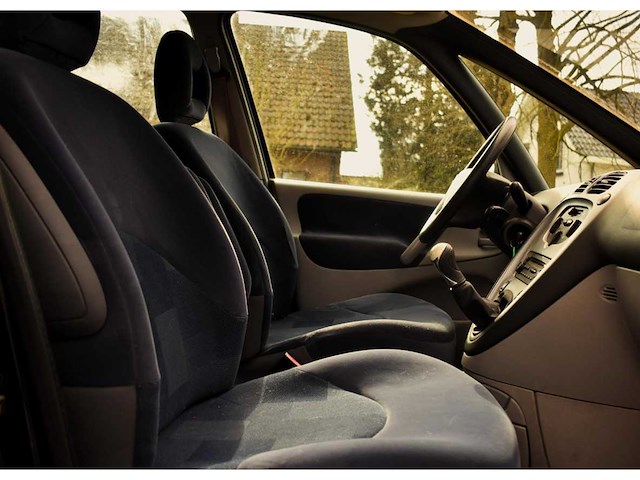 Citroen xsara picasso 1.6i 2005 - afbeelding 23 van  23