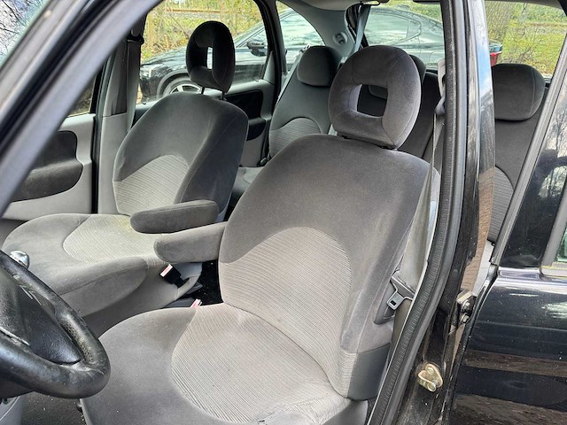 Citroen xsara picasso 1.6i attraction 95pk 2005 orig-nl, 20-rn-rt - afbeelding 4 van  13