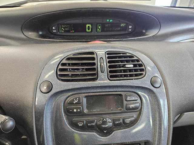 Citroen xsara picasso 1.8i-16v différence , 68-lp-gf - afbeelding 4 van  17