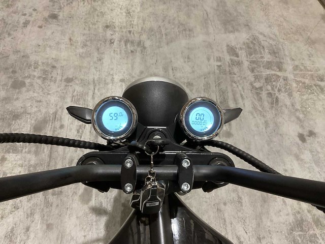 City coco cp-4 zwart e-scooter incl. coc certificaat - afbeelding 4 van  11