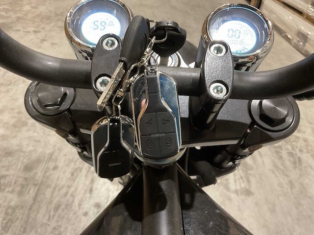 City coco cp-4 zwart e-scooter incl. coc certificaat - afbeelding 10 van  17