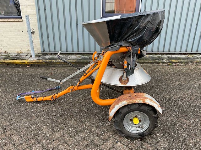 Cl300 zoutstrooier - afbeelding 5 van  12