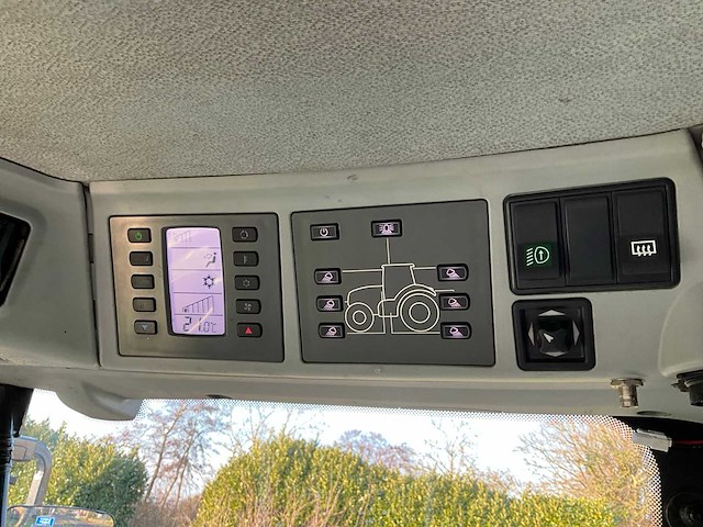 Claas - - 4-wheel drive tractor - 2016 - afbeelding 4 van  40