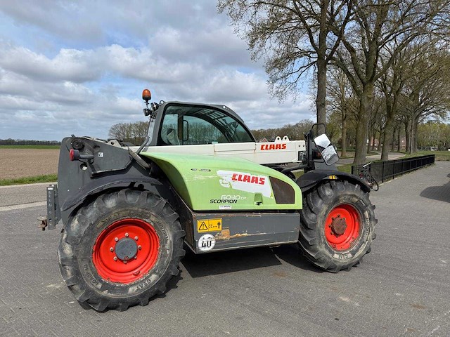 Claas - 2013 - 6030 - verreiker - afbeelding 8 van  15