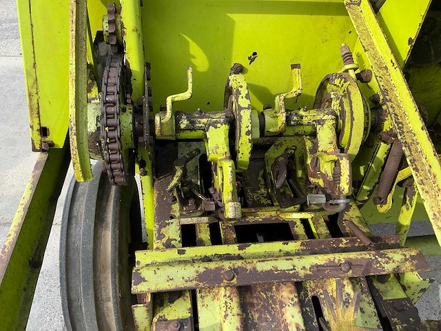 Claas dominant grasoogstmachine - afbeelding 10 van  16