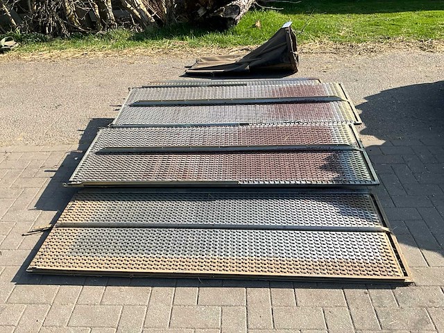 Claas dominator lamellen zeef (4x) - afbeelding 1 van  7