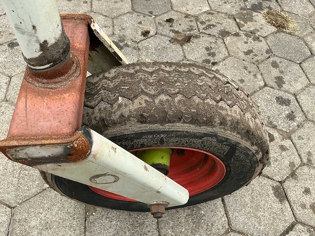 Claas liner 1550 dubbele hark/ zij afleg hark - afbeelding 2 van  16