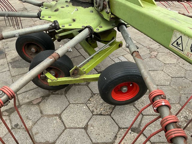Claas liner 1550 dubbele hark/ zij afleg hark - afbeelding 5 van  16