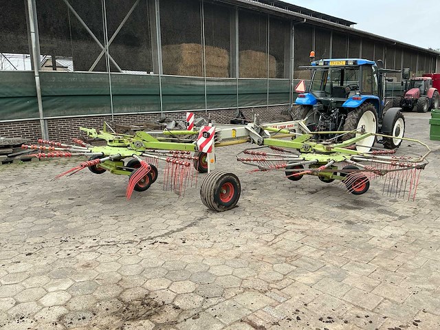 Claas liner 1550 dubbele hark/ zij afleg hark - afbeelding 13 van  16