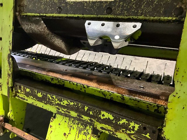 Claas pu 300 hd gras pick-up - afbeelding 21 van  25