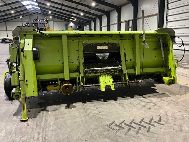 Claas pu 300 hd gras pick-up - afbeelding 8 van  25