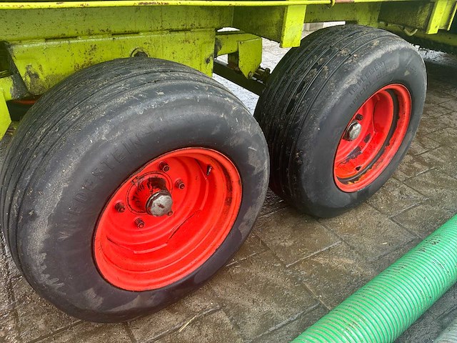 Claas sprint 330 opraapwagen - afbeelding 15 van  15