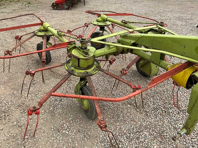 Claes - was 540 - volto 4-rotor cirkelschudder - afbeelding 10 van  18