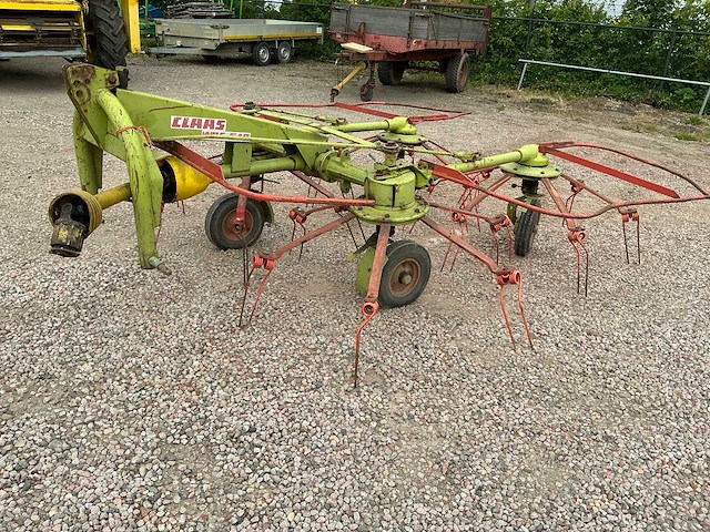 Claes - was 540 - volto 4-rotor cirkelschudder - afbeelding 1 van  18