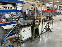 Claeys e.p. 25 mechanische pons met invoer-, uitvoer- en rechtmaakunits