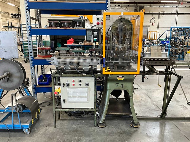 Claeys e.p. 25 mechanische pons met invoer-, uitvoer- en rechtmaakunits - afbeelding 2 van  9