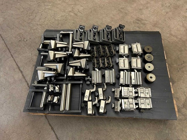 Clamp - afbeelding 3 van  10