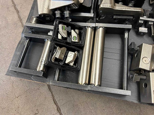 Clamp - afbeelding 4 van  10