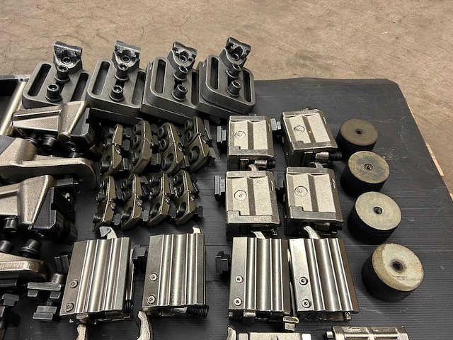 Clamp - afbeelding 6 van  10