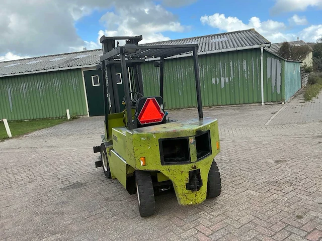Clarck dpm 25ldiesel vorkheftruck - afbeelding 10 van  12