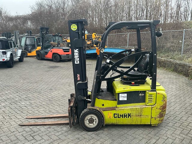 Clark - 2017 - gtx16 - vorkheftruck - afbeelding 2 van  18