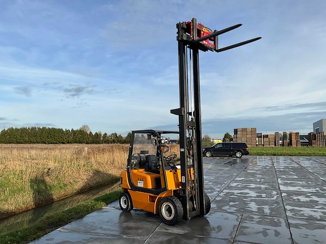 Clark cmp-20l heftruck - afbeelding 1 van  14