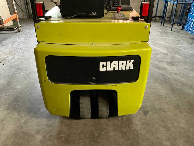 Clark ctm16x elektrische vorkheftruck - afbeelding 9 van  13