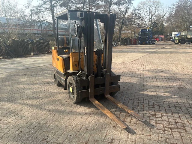 Clark gps25i vorkheftruck - afbeelding 4 van  11