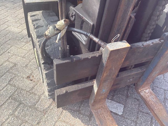 Clark gps25i vorkheftruck - afbeelding 11 van  11