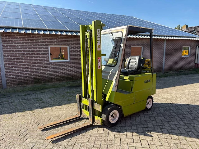 Clark h500y30 vorkheftruck - afbeelding 1 van  9