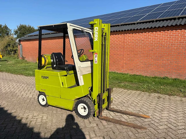 Clark h500y30 vorkheftruck - afbeelding 4 van  9