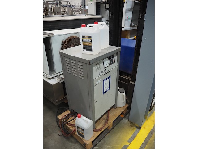 Clark - afbeelding 11 van  12